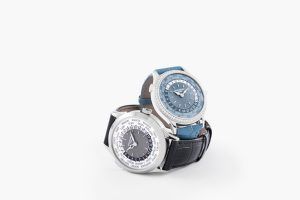 Relojes Especiales muestra modelos emblemáticos de Patek Philippe: 5230G y 7130G