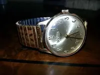 reloj1.webp reloj1.webp