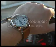 114_Car_border.webp