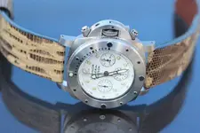 -Luminor-Submersible-Slytech-PAM225-Tritium-Dial-3.webp