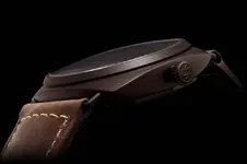 Panerai-PAM504-Side-Profile.webp