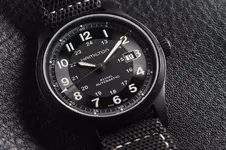 Hamilton-khaki-field-titanium-auto-4.webp