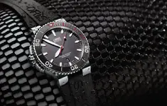 Oris+Aquis+Red+Limited+Edition++1.webp