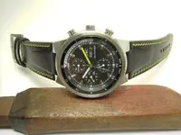 Montada, con hilo amarillo.webp Montada, con hilo amarillo.webp