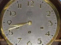 reloj abuela 2.webp reloj abuela 2.webp