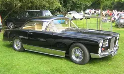 Facel_Vega_1961_Castle_Hedingham_2008.webp