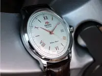 Orient-Bambino-Vintage-Close.webp