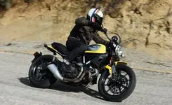 121114-2015-ducati-scrambler-f.webp