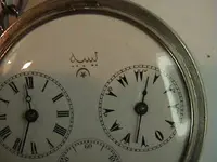 reloj 50f.webp
