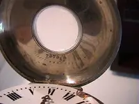 reloj 47d.webp
