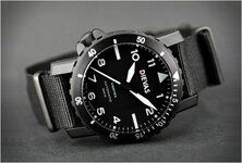Reloj-Vortex-Tactical-Dive-Dievas-Watch-Company-1-550x373.jpg