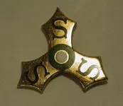 Sheaffer 15 Year Service Lapel Pin, 10 KT gold.webp