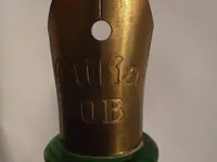 Unique-giant-fountain-pen-bottle-by-Pelikan-1930-1.webp
