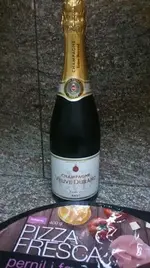 CHAMPAGNE.webp