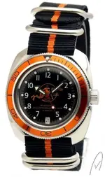 vostok_naranja_negro.webp vostok_naranja_negro.webp