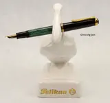 pelikan gde blanco support.webp