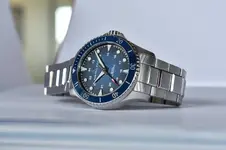 Hamilton-Khaki-Navy-Scuba-43mm-Collection-2021-review-5.webp