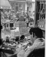 Relojoeiro no seu atelier, Paris anos 1930-40.webp