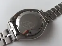 reloj 1 trasera.webp