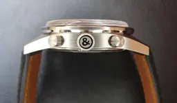 Bell-Ross-Vintage-BR-126-GT-corona-y-pulsadores.webp