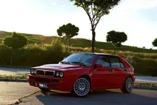 Lancia-Delta-HF-Integrale-EVO-2-lateral-izq-alejado.webp