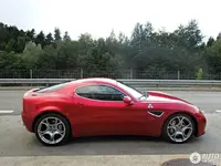 alfa-romeo-8c-competizione-c297105092013185819_8.webp