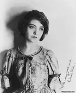 Lillian_Gish-VintageCelebs-com-00047.webp