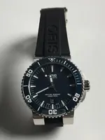 11 Oris Aquis Date - P0760.webp