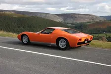 lamborghini-miura-from-the-italian-job-is-up-for-grabs-video-photo-gallery_2.webp