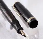 PARKER DEB NEGRA TRANSP 05.webp