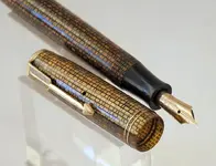 GOLDEN WEB 37 09.webp