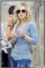 rachel-mcadams-on-set-of-midnight-in-paris-august-11-5.webp