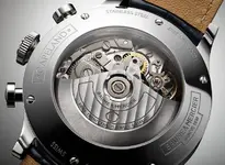Baume-et-Mercier-Capeland-10063-Focus-3.webp