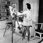 merle-oberon-paints-1948_opt.webp