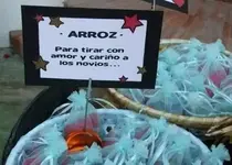 Arroz-en-las-bodas-de-colores-y-otras-tendencias-bolsas-organza-2.webp