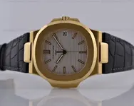 NAUTILUS YELLOW GOLD.webp