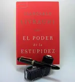 pluma-libro.webp