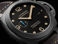 Panerai-Luminor-Marina-1950-Carbotech-3-Days-Automatic-PAM661-aBlogtoWatch-9.webp