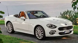 fiat-124spider-lateral-frontal.324467.webp