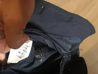chaqueta boggi etiqueta 7.webp