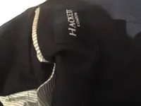 chaqueta hackett azul etiqueta.webp