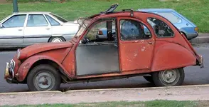 auto_viejo.webp