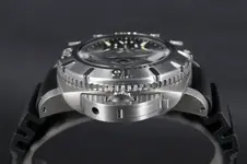 Panerai-PAM-194-Luminor-Submersible-2500m-1950-SE--4cf9b7e4e62d6c5920057000-2.webp