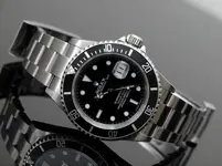 Rolex-Submariner-16610.webp