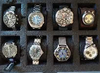 8 relojes.webp