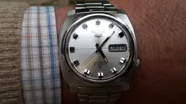 1482163703002-467977911.webp