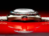 EM109147web2.webp