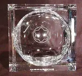 montblanc-crystal-ash-tray_1_bed44231681c8142412d177afa71ad7c5.webp