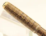 16 GOLDEN WEB 07.webp 16 GOLDEN WEB 07.webp