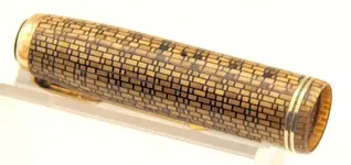 16 GOLDEN WEB 11.webp 16 GOLDEN WEB 11.webp